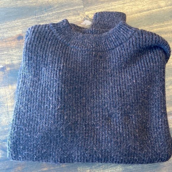 Aware Sweater  - Picture 11 of 11